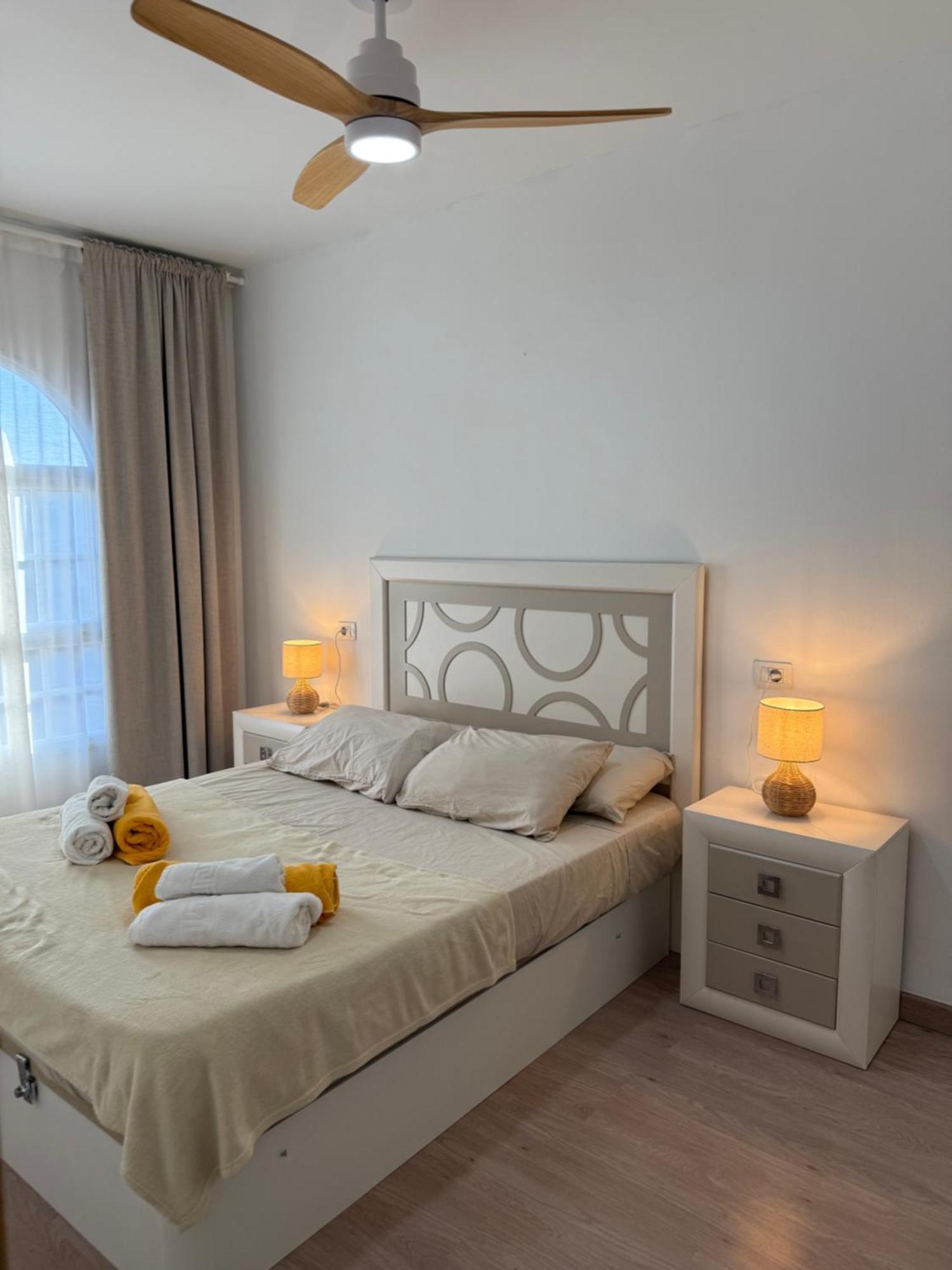 Seaside Paradise - 2 Bedroom Apartment With Ocean Views & Air Conditioning In Playa San Juan 外观 照片